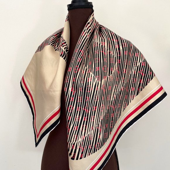 Louis Vuitton Scarf Monogram Alma Bag Print Beige Silk Wrap - Picture 6 of 15